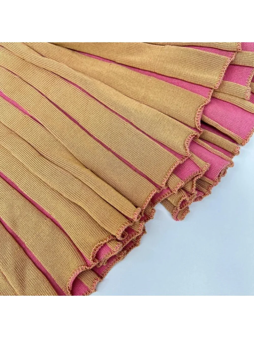 Gucci Lovelight Love Light Beige Pink Rayon Rib Knit Flare Midi Skirt XS